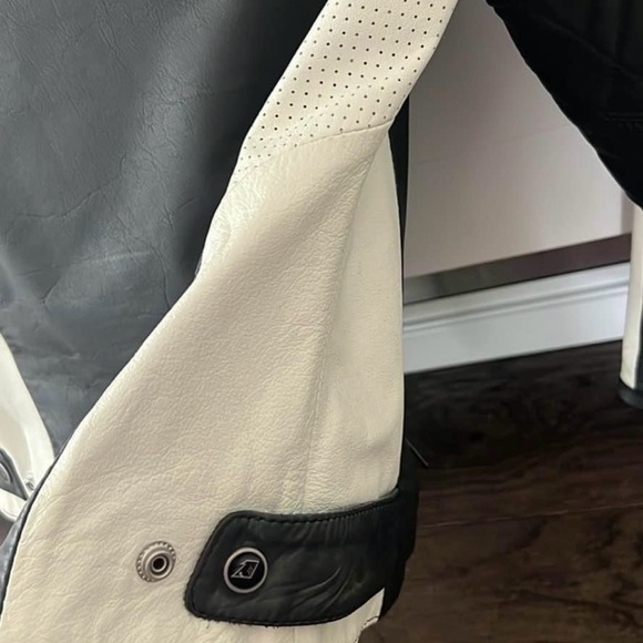 Z1R Black & White Women’s Leather Motorcycle Jacket Small - Picture 8 of 10